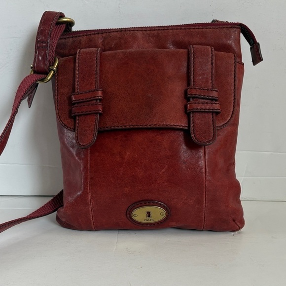 Fossil Handbags - Fossil genuine reddish leather distressed crossbody purse zip close front pocket